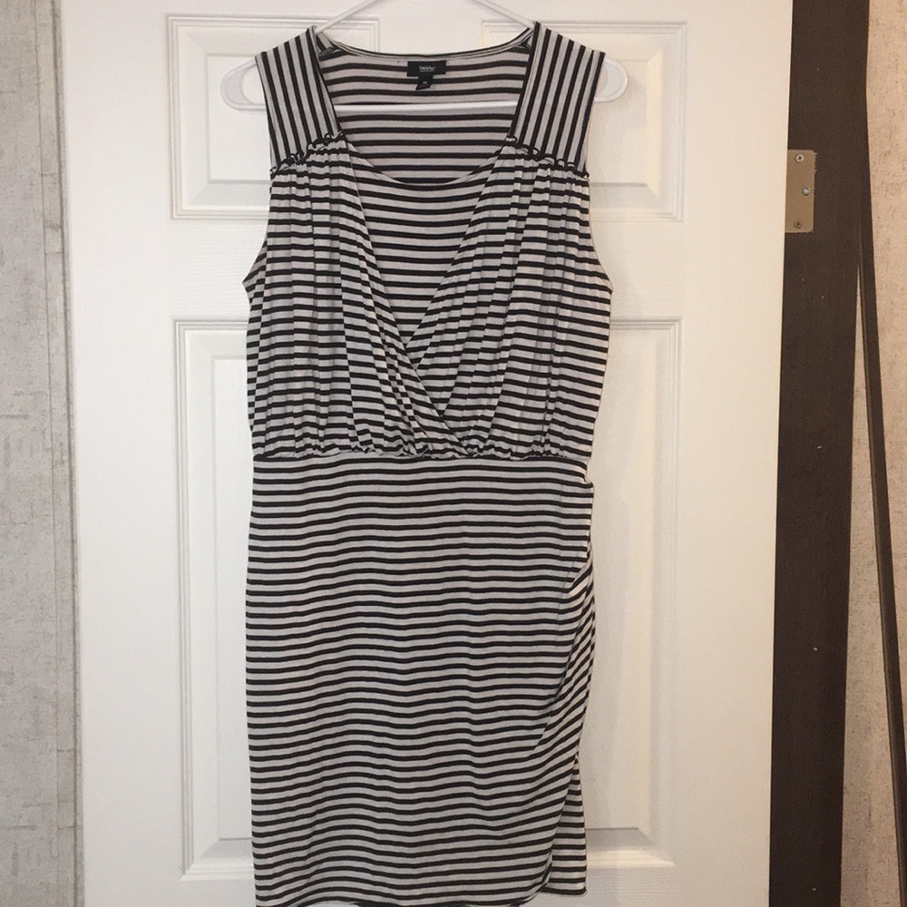 *sold locally* Mossimo stretchy cotton dress